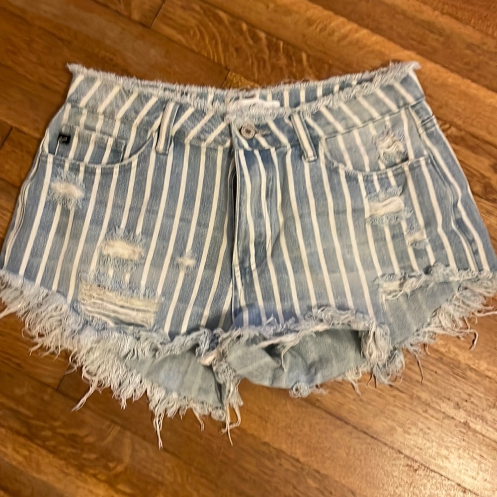 Super cute Jean shorts, only worn once